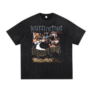 Wheel of Time Shirt, Dumai’s Wells Fantasy Book, Vintage 90s Wolf Moon Graphic, Oversized, Bookish image 4