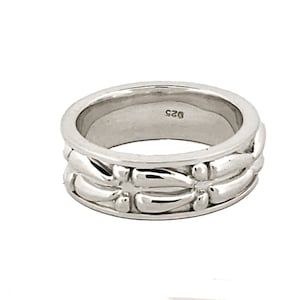 Closed Deer Print Ring-8mm Hunting wedding ring