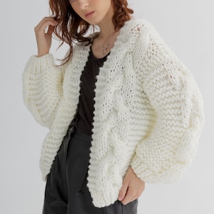 Cardigan knitting pattern for women | Chunky cardigan knit design pdf