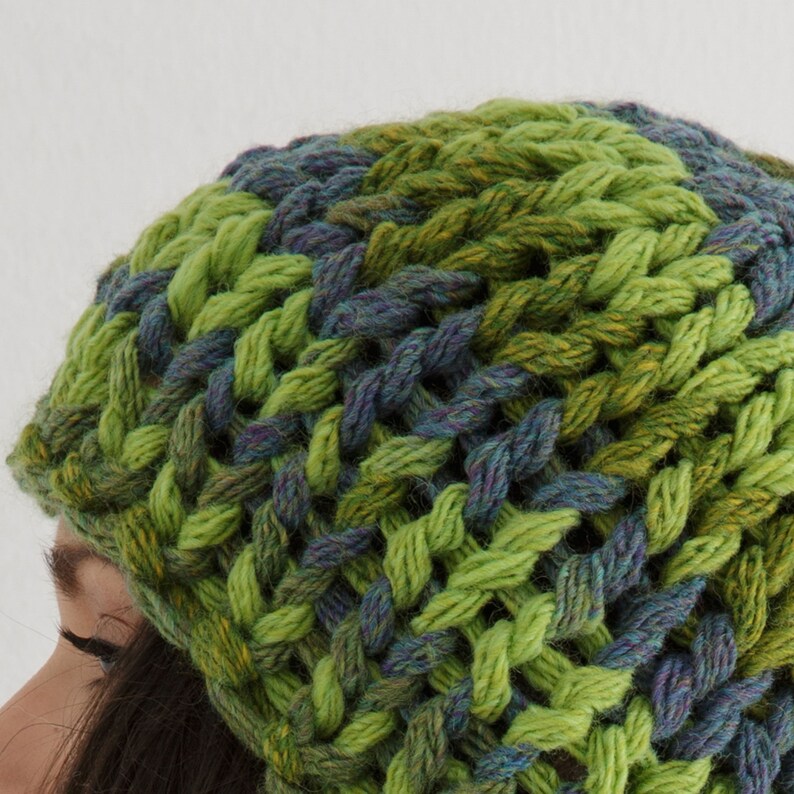 Chunky beanie knit pattern for women Beanie knitting pattern image 5