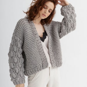 Cardigan Strickanleitung für Frauen | Strickjacke mit Blasenärmeln - PDF-Muster