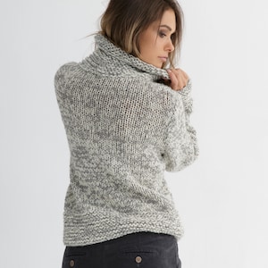Chunky cardigan knitting pattern for women