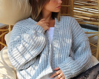Chunky cardigan knitting pattern for women | Basic cardigan pdf knit design