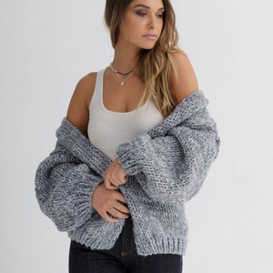 Chunky cardigan knitting pattern for women