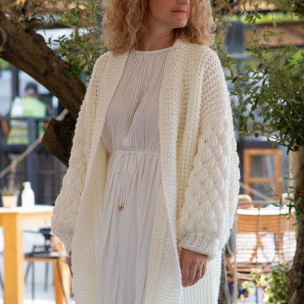 Chunky bubble sleeve cardigan knitting pattern for women | Unique cardigan pdf knit design