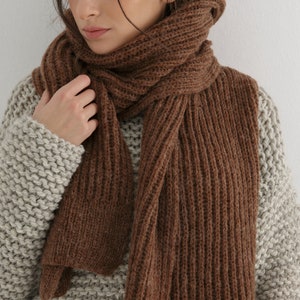 Chunky scarf knitting pattern for men and women