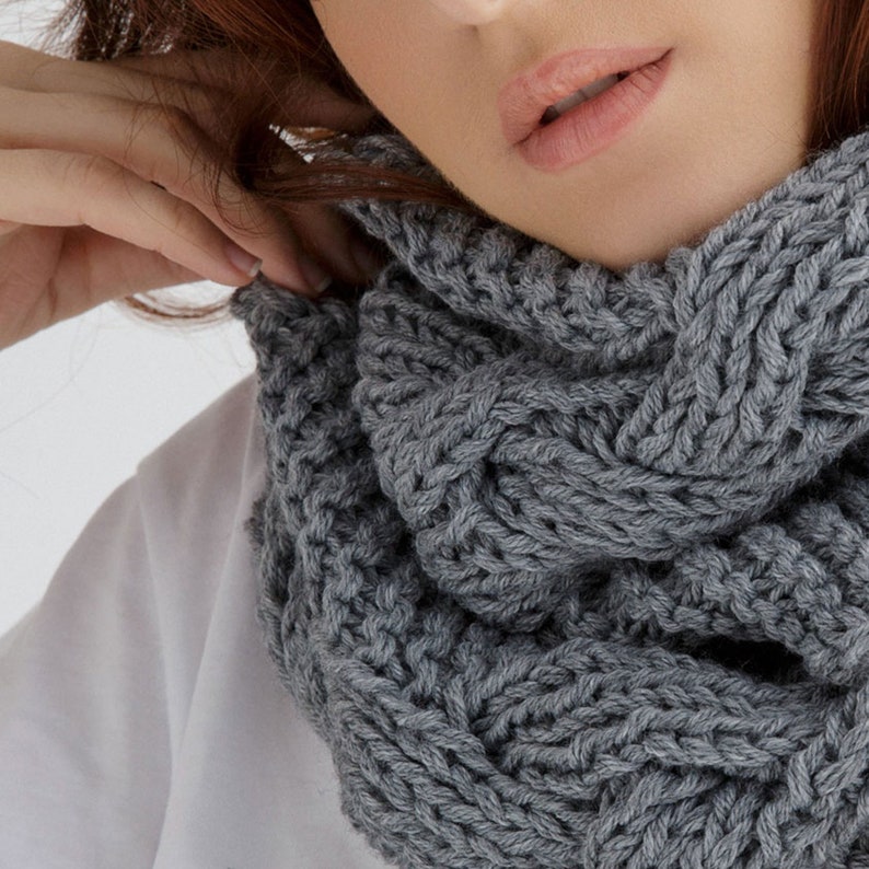 Infinity scarf knitting pattern Scarf knitted pattern pdf image 6