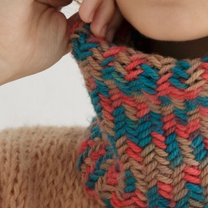 Chunky cowl knit pattern Cowl knitting pattern pdf image 9