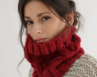 Cowl knitting pattern | Cabled cowl knit pattern pdf