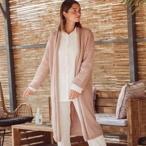 Long cardigan knitting pattern for women