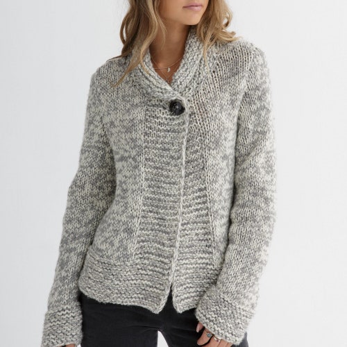 Chunky Knit Buttoned Cardigan Pattern | Women's PDF