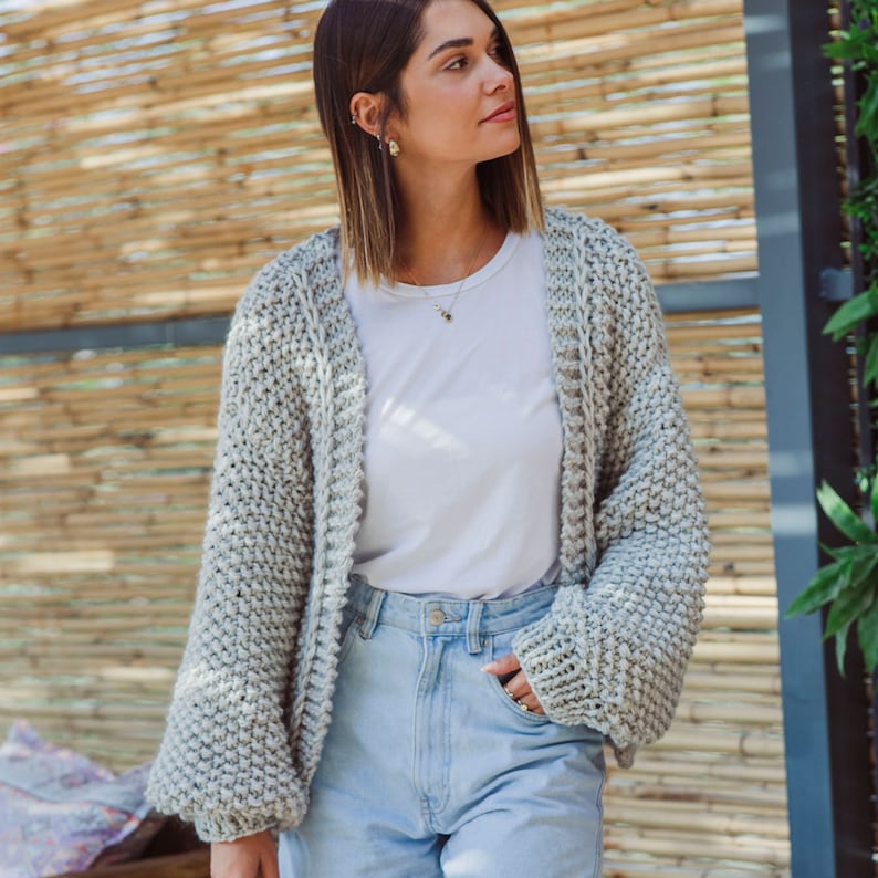 Chunky cardigan knitting pattern for women