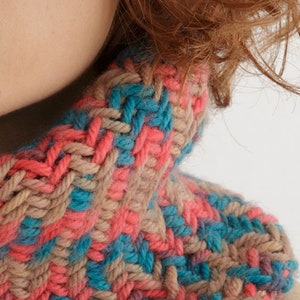 Chunky cowl knit pattern Cowl knitting pattern pdf image 10