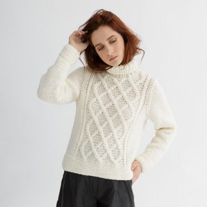 Chunky Knit sweater pattern | Cable sweater knitting pattern | Digital download