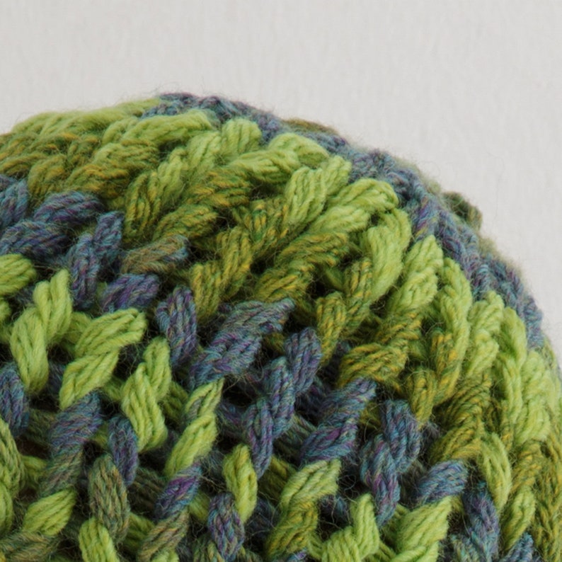 Chunky beanie knit pattern for women Beanie knitting pattern image 10