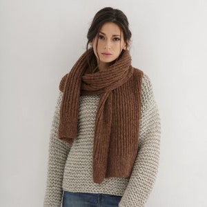 Chunky scarf knitting pattern for men and women