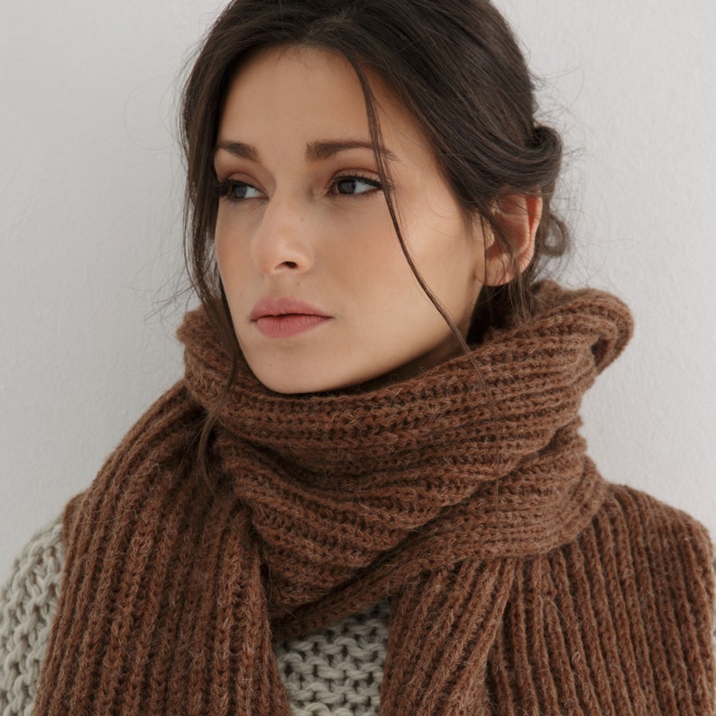 Chunky scarf knitting pattern for men and women