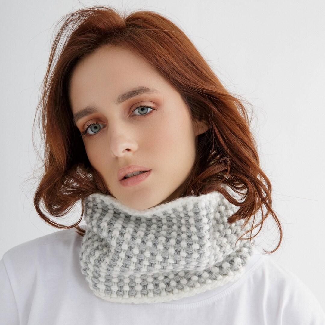 Cowl Knitting Pattern Pdf Two Color Cowl Knit Pattern - Etsy