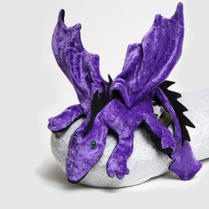 Shoulder dragon, tiny small, purple with spiky crest