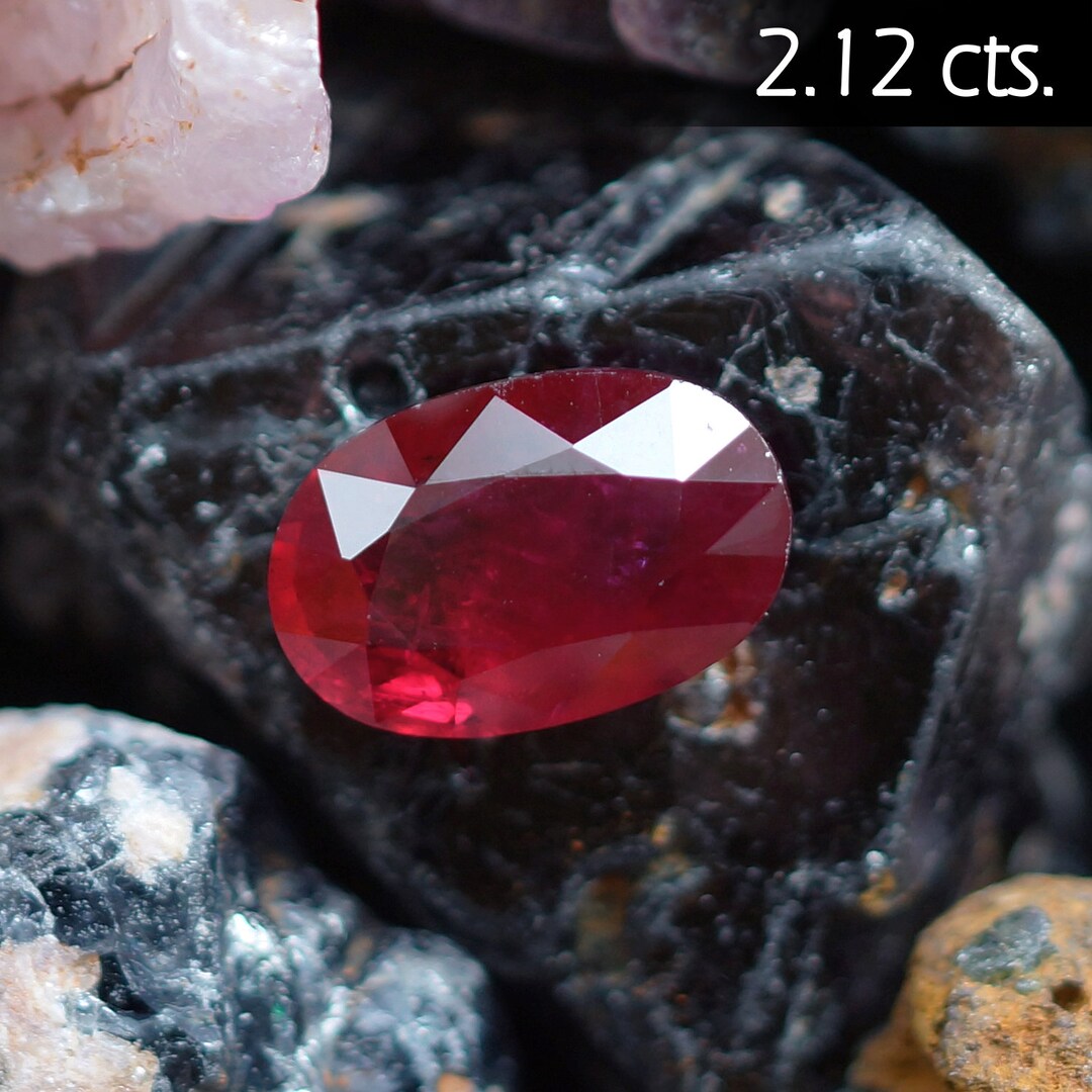 9.4x6.2 Red Ruby, Normal Heat Treatment Oval Shape Ruby Loose Gemstones ...