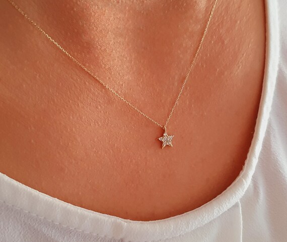 Dainty star necklace deals