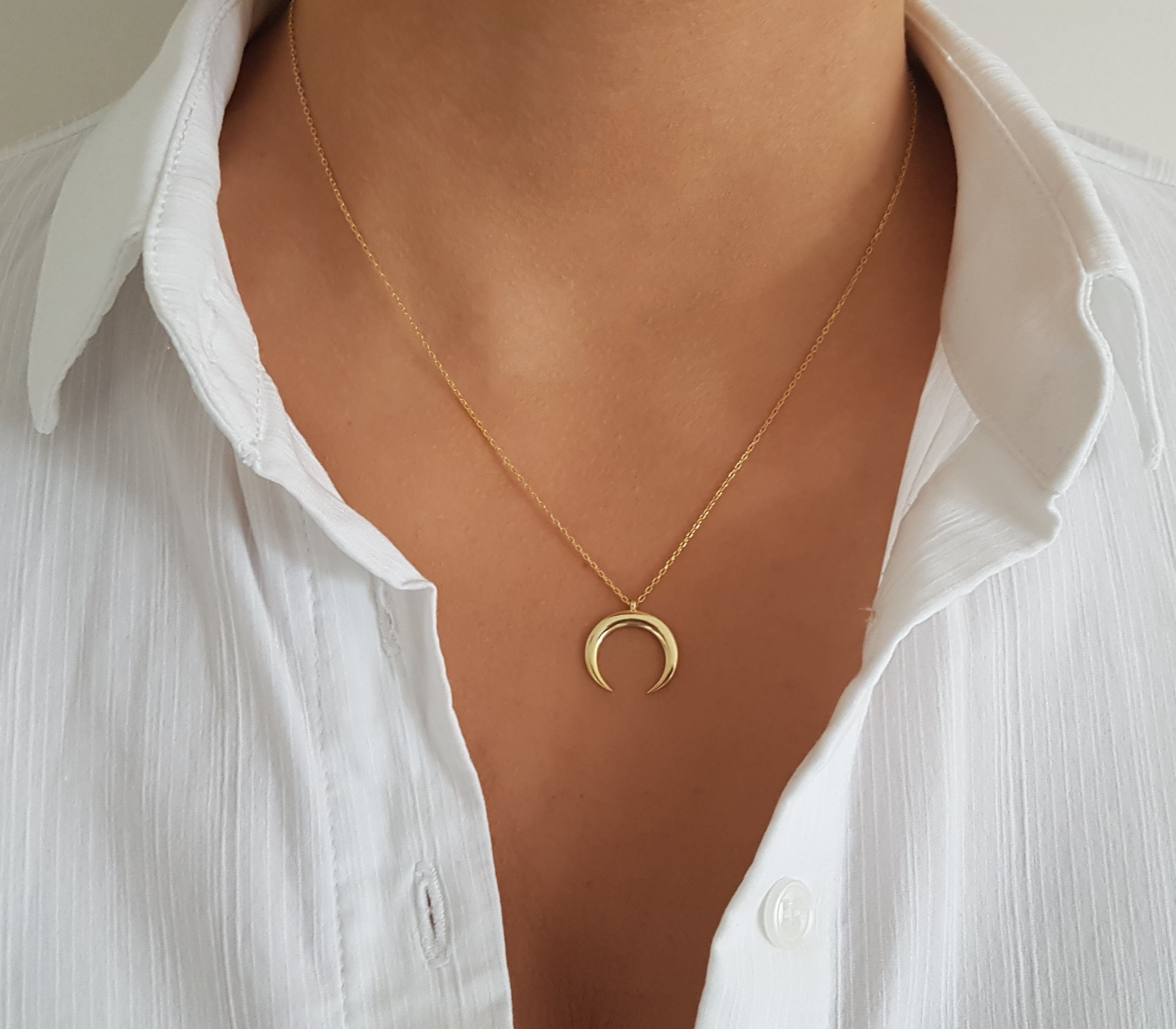 Nymphs New Moon Necklace / 18K Gold-