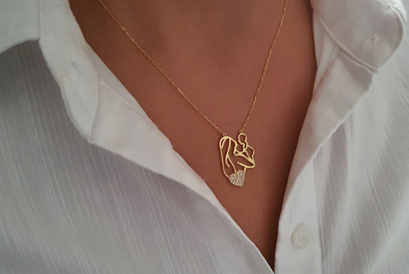 14k Solid Gold Mother Baby Necklace Gold Mom Necklace Gold Etsy