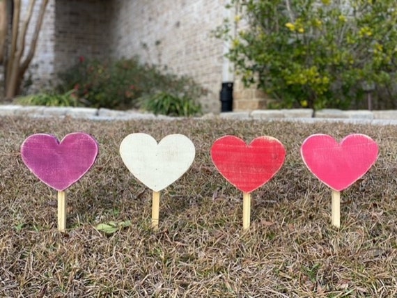 Rustic Wooden Heart Ornaments. Beach Hearts. Red White and Blue Hearts.  Distressed Wood Hearts. Simple Heart Decor. Farmhouse Hearts 