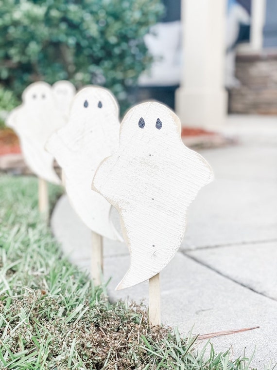 Halloween yard stakes discount