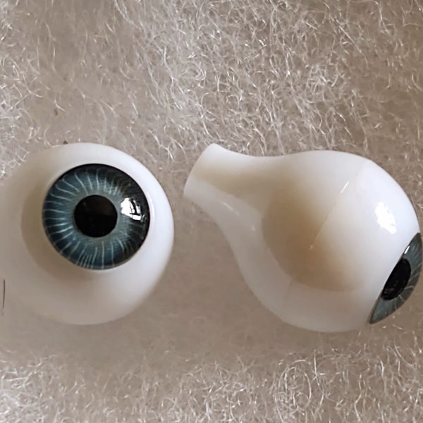 Realistic Acrylic Doll Eyes for Doll Making (various sizes)