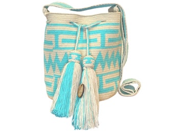 Exclusive Wayuu mochila bag | Medium Woven Crossbody Handmade Gorrito Mochila| Beige and teal zig zag solid strap