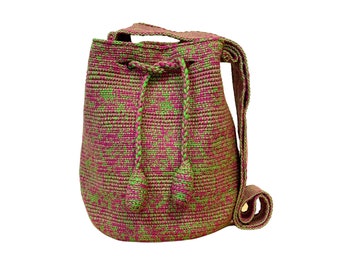 Wayuu mochila bag | Medium Traditional | Solid Strap | Pink and green marbled