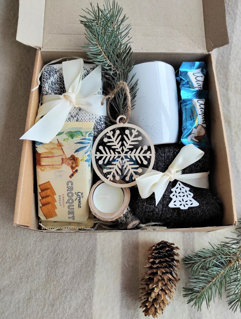 Christmas gift box.Gift box for women,Hygge gift.Xmas gift Mom,M Christmas gift box.Gift box for women,Hygge gift.Xmas gift Mom,M