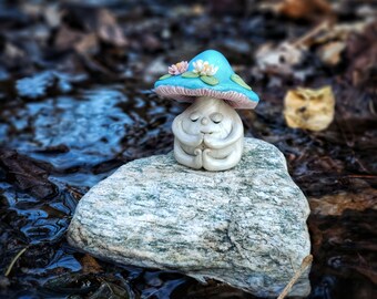 Escultura de Mushling de Nenúfar Meditando