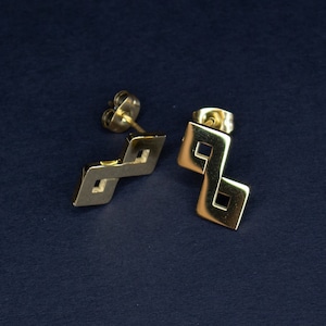 Telluric Studs