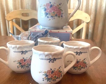 Giftcraft Victorian Bouquet Pitcher & Mug Set | 4 Ceramic Floral Cups + Large Pitcher | New Unused Cottagecore Kitchen Decor