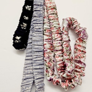 Handmade scrunchie lanyard/ Scrunchie badge holder/ Crossbody phone strap/ Wristlet keyfob