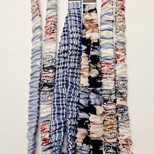 Limited quantity/ Scrunchies lanyard