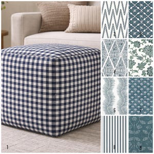 Puf otomano azul a rayas: Reposapiés con estampado floral, hecho a mano