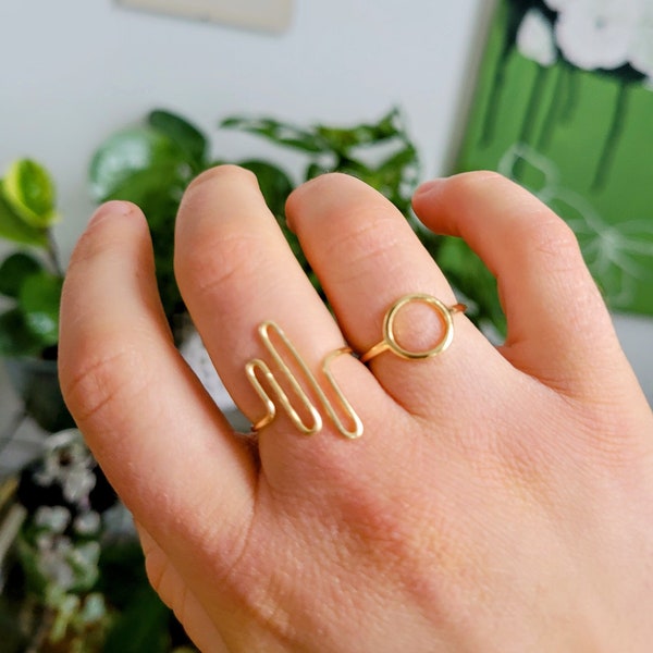 Squiggle Line Wire Ring/ 14K Gold-Filled/ Sterling Silver/ Handmade Jewelry Gift for Her/ Minimalist Art Heartbeat Music Unique Modern