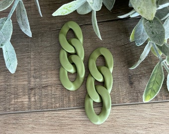 Clearance! Sweet Pea Green Resin Twisted Link Connectors Findings Blanks Supplies (6pieces)