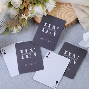 Kundenspezifisches Monogramm-Hochzeitsgästebuch, personalisierte Spielkarten, Initialen-Pokerkarten, coole Gastgeschenke mit personalisierter Box