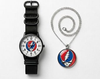 Cadeauset Grateful Dead Ltd Edition 2.0 horloge zwarte band en zilveren hangerketting