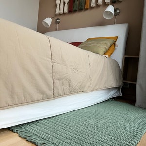 Rechteckiger gehäkelter Teppich mit Fransen, Handgeknüpfter Teppich aus Baumwolle, salbeigrüne Badezimmermatte, einfacher Fadenteppich Bild 2