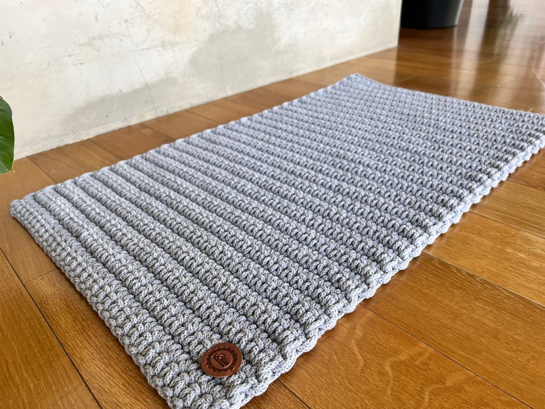 Rechteckiger gehäkelter Teppich, Handgeknüpfter Teppich aus Baumwolle, Fadenteppich in grau, Bild 4