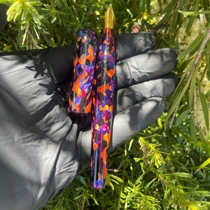 Festival bespoke fountain pen