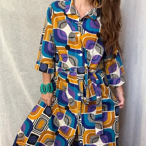 Vintage 70s Mod Geometric Print Kaftan, Button Front House Dress, Creation Beldecor "Kansas" Pattern, Size Large