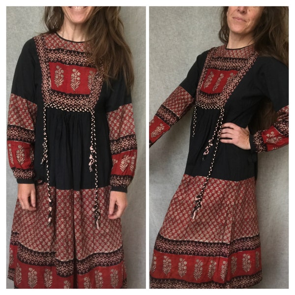 Robe en coton indien vintage des années 70, imprimé block, manches longues, détails tressés, taille moyenne à grande