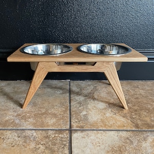 Mid Century Modern Style Elevated bowl for Dog and Cat with Optional Engraving - 17 oz or 27 oz metal bowls (Bowls included).