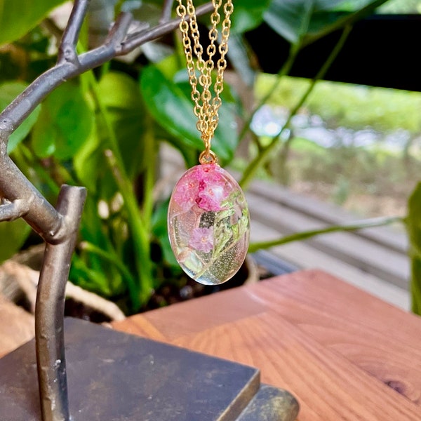 Dried Heather Oval Resin Pendant